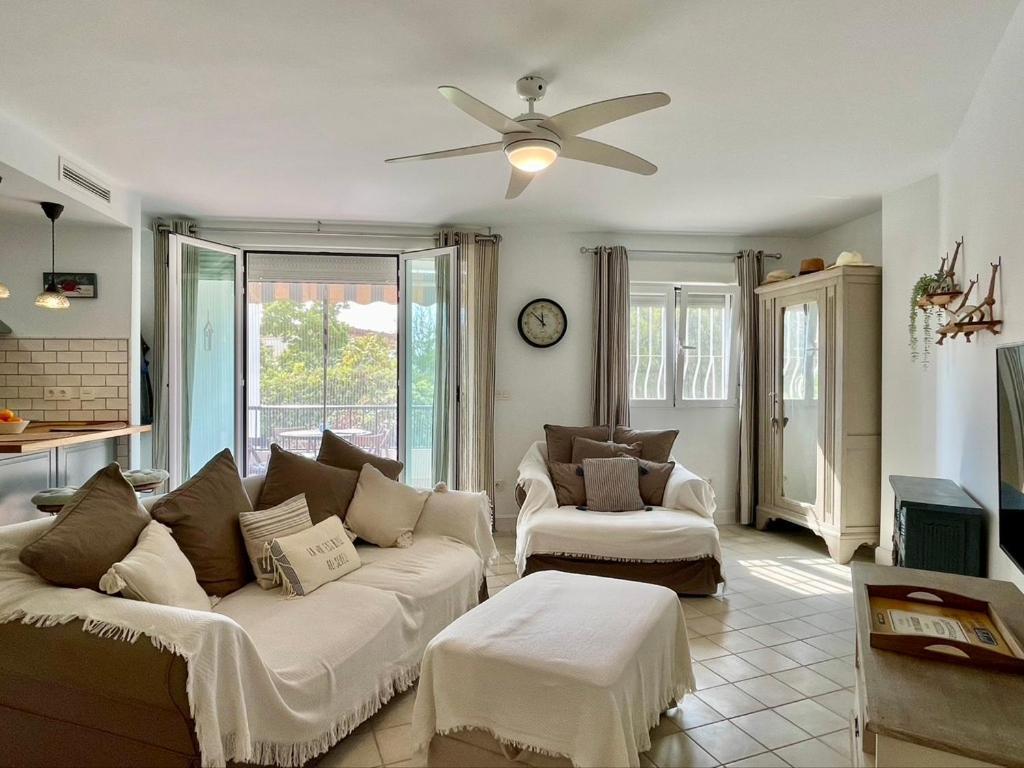 Apartament Palmeras 3,