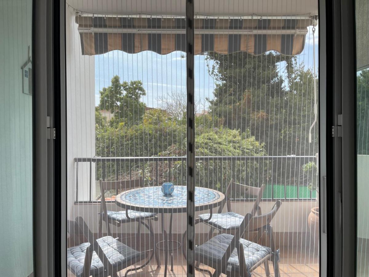 Apartament Palmeras 3, *